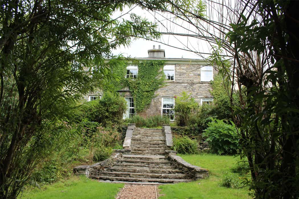 Steps up to FSC Rhyd-y-creuau