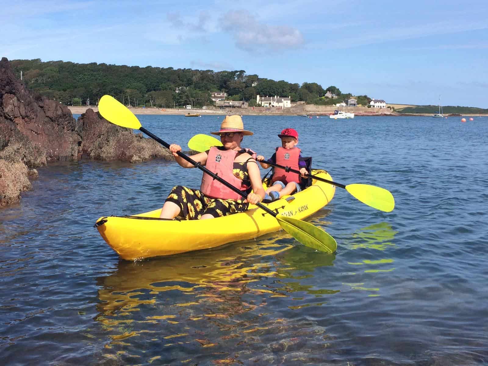 Mum and child canoeing