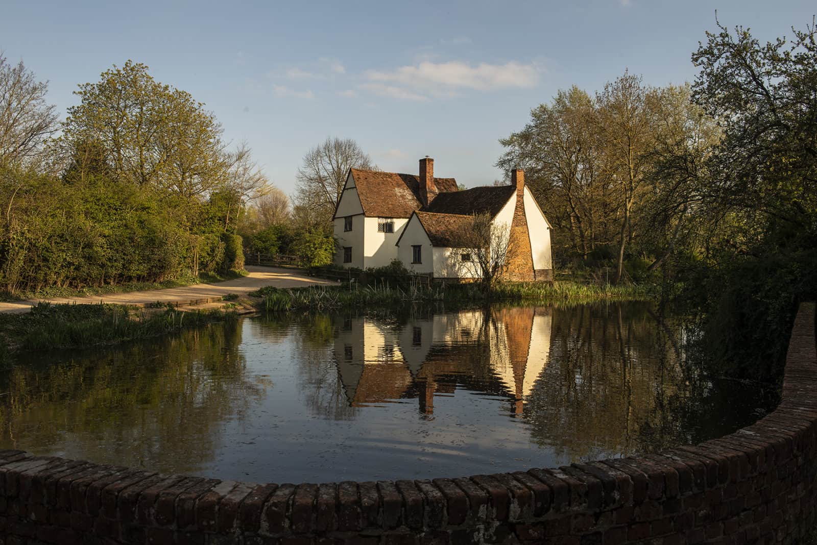 Flatford Mill photo taken by Steve Hedges