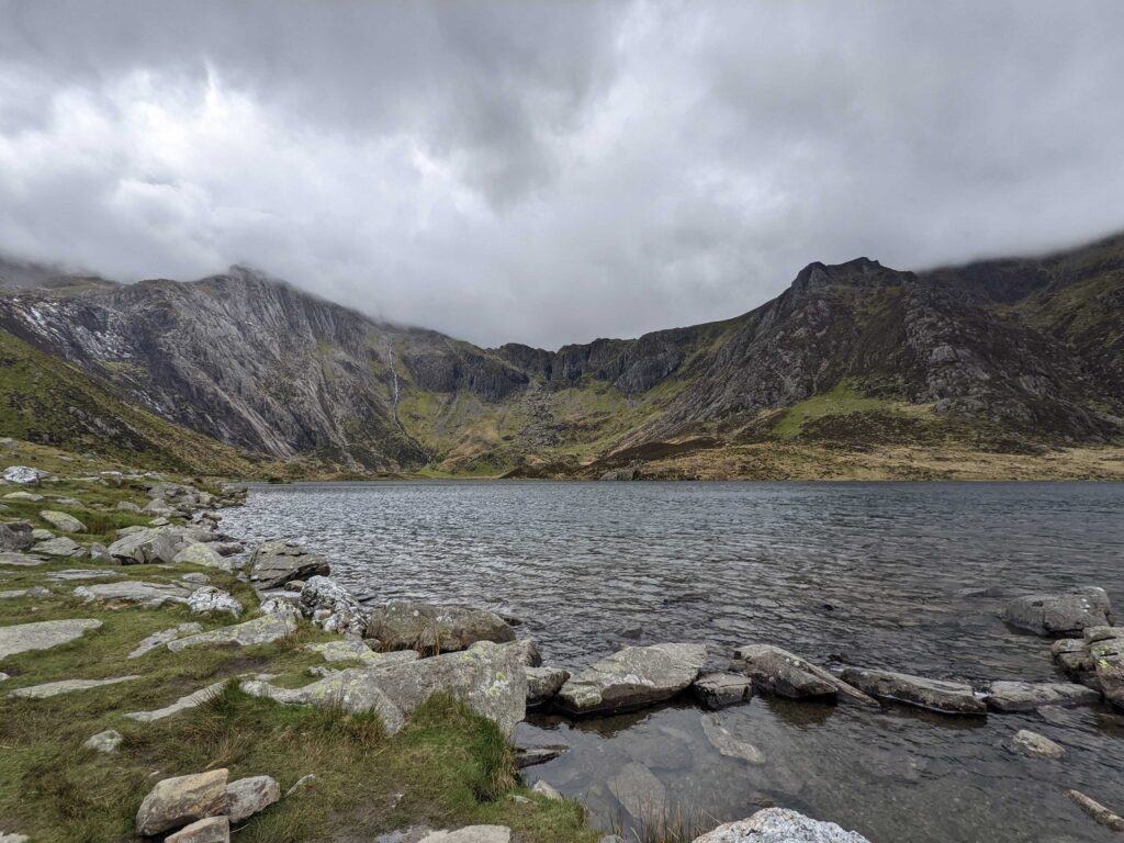 Cwm Idwal, A photo of the lake and a view to Devil's Kitchen, a fantastic example of North Wales geology.