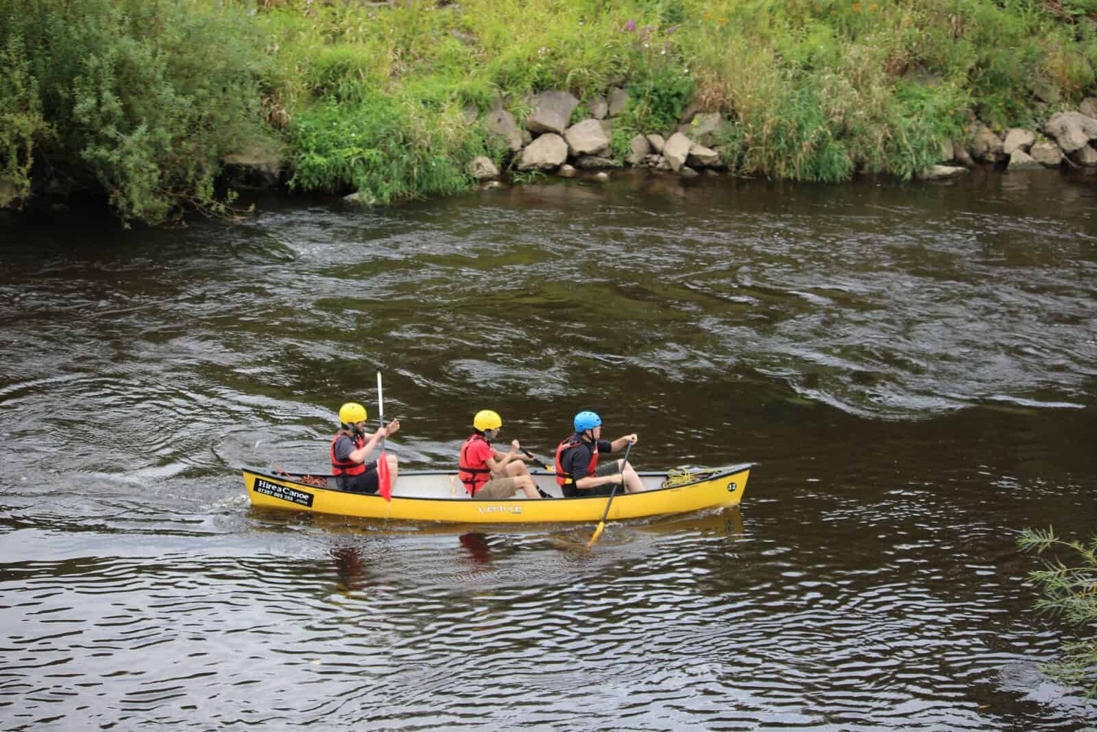 school-residential-trip-canoe